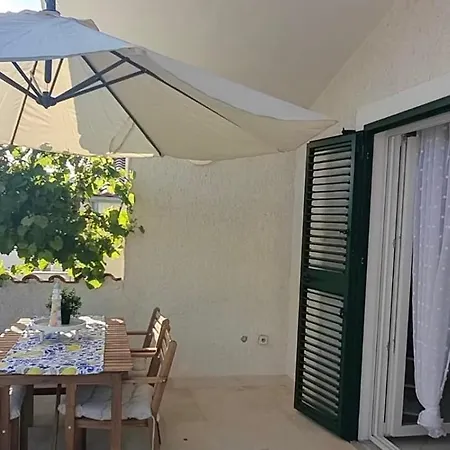 Lunna Apartment Vrsi